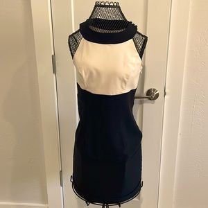 Versatile Ivory & black Empire Dress by XXI.